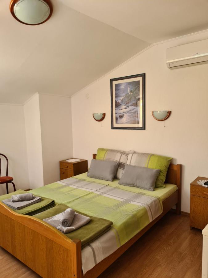 Pansion Ribica Hotel Crikvenica Luaran gambar