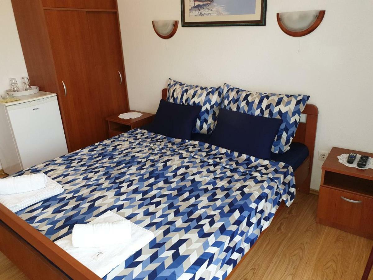 Pansion Ribica Hotel Crikvenica Luaran gambar