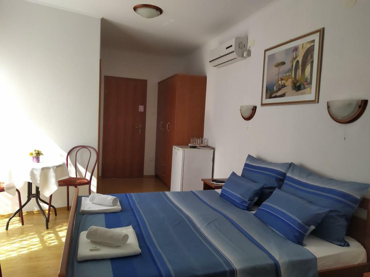 Pansion Ribica Hotel Crikvenica Luaran gambar